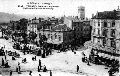 Place de la République à Valence